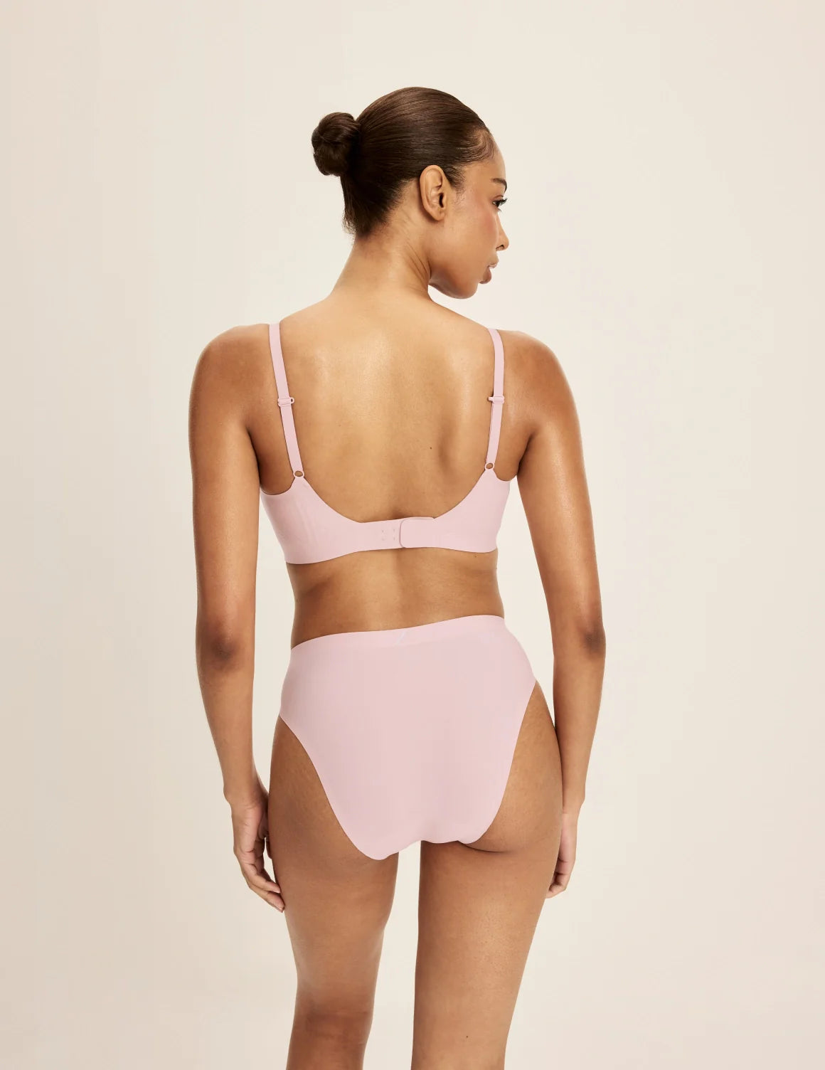 Revolution Scoop Bra