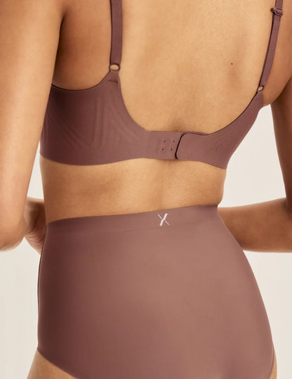 Revolution Scoop Bra