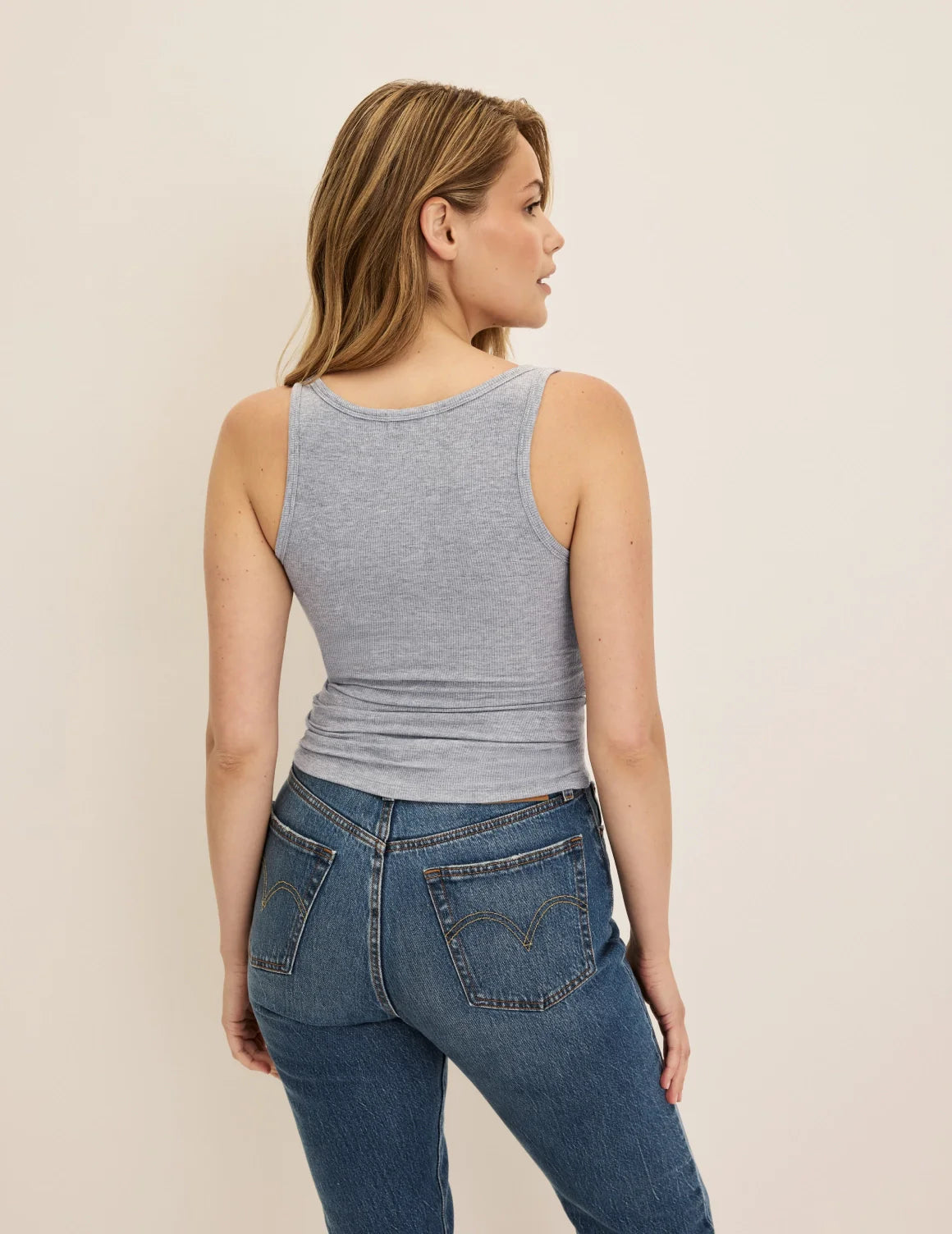 Modal Rib Tank