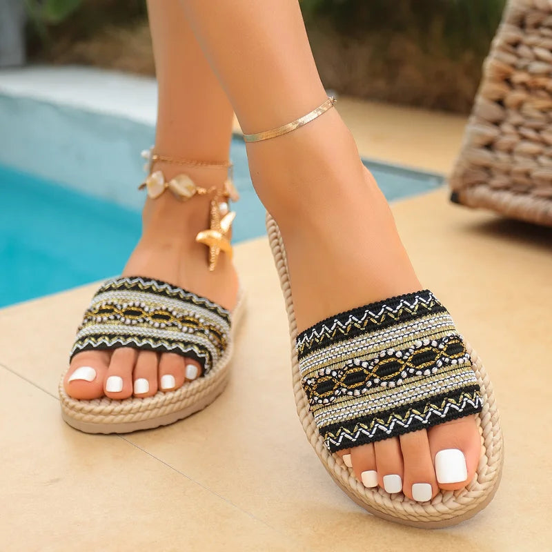2026 New Summer Women Slippers Beach Fashion Sandals Ethnic Style Round Toe Casual Comfortable Flat Slippers Women Big Size 43