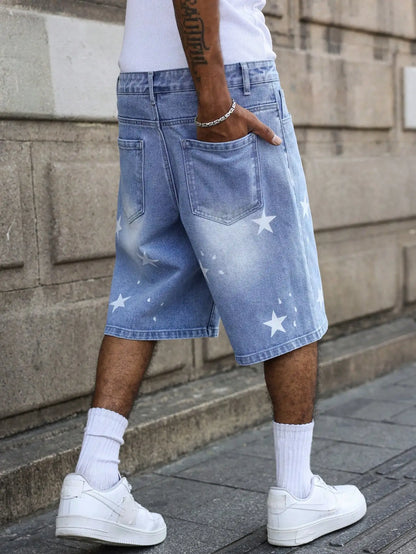 Men's blue denim shorts for spring and summer, with stars printed on the legs, are stylish and simple to match.