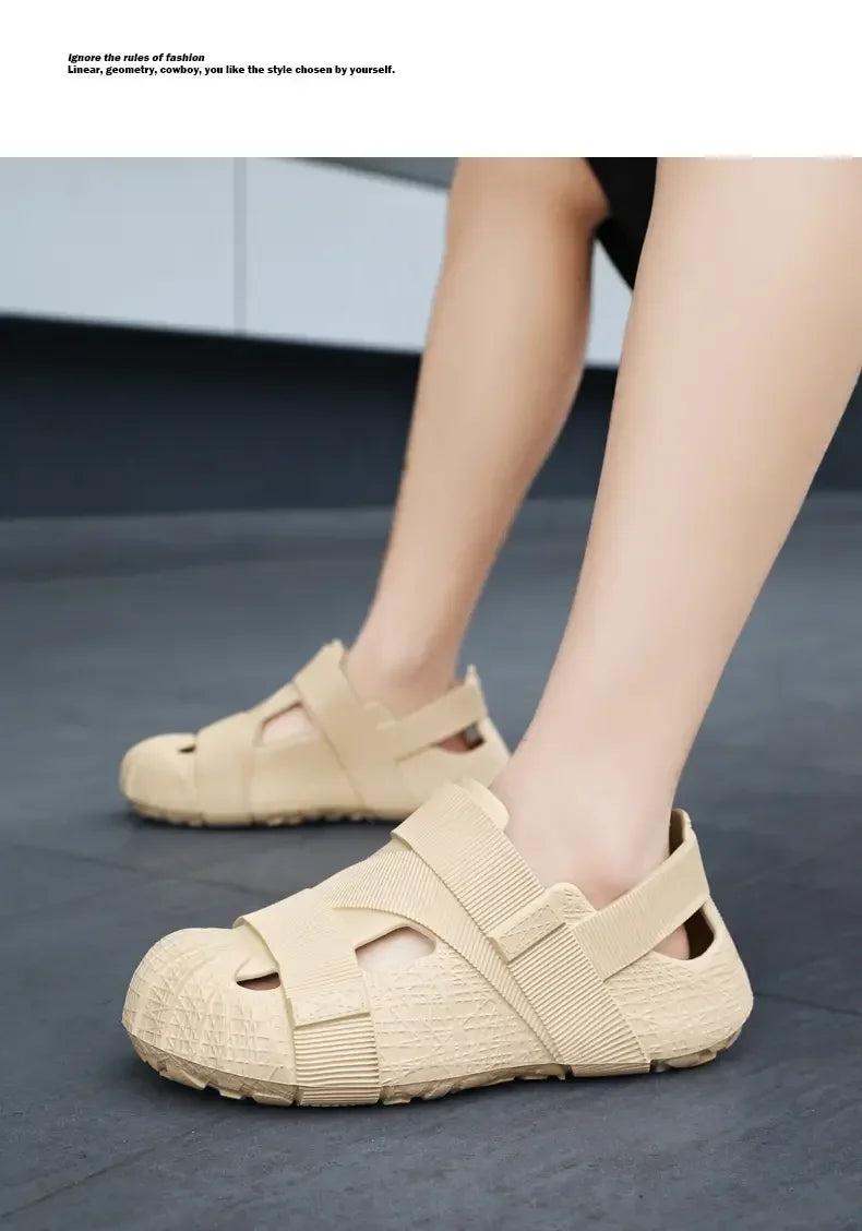 Summer Men's Outdoor Hollow Sandals Flat Bottom Non Slip Women's Garden Beach Breathable Soft Bottom Sneakers Large Sandals
