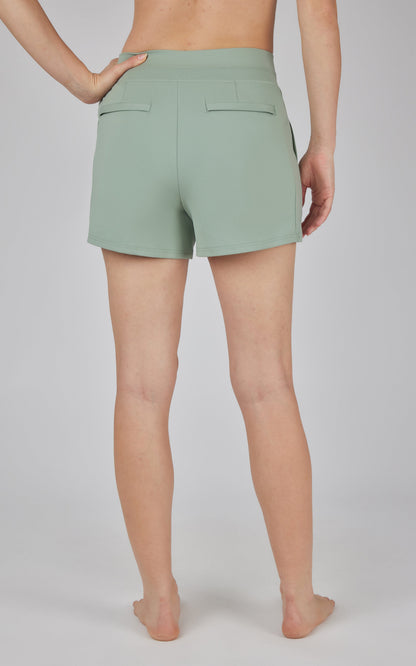 90 Degree by Reflex Lux Clean Front Multi Pocket 4" Short