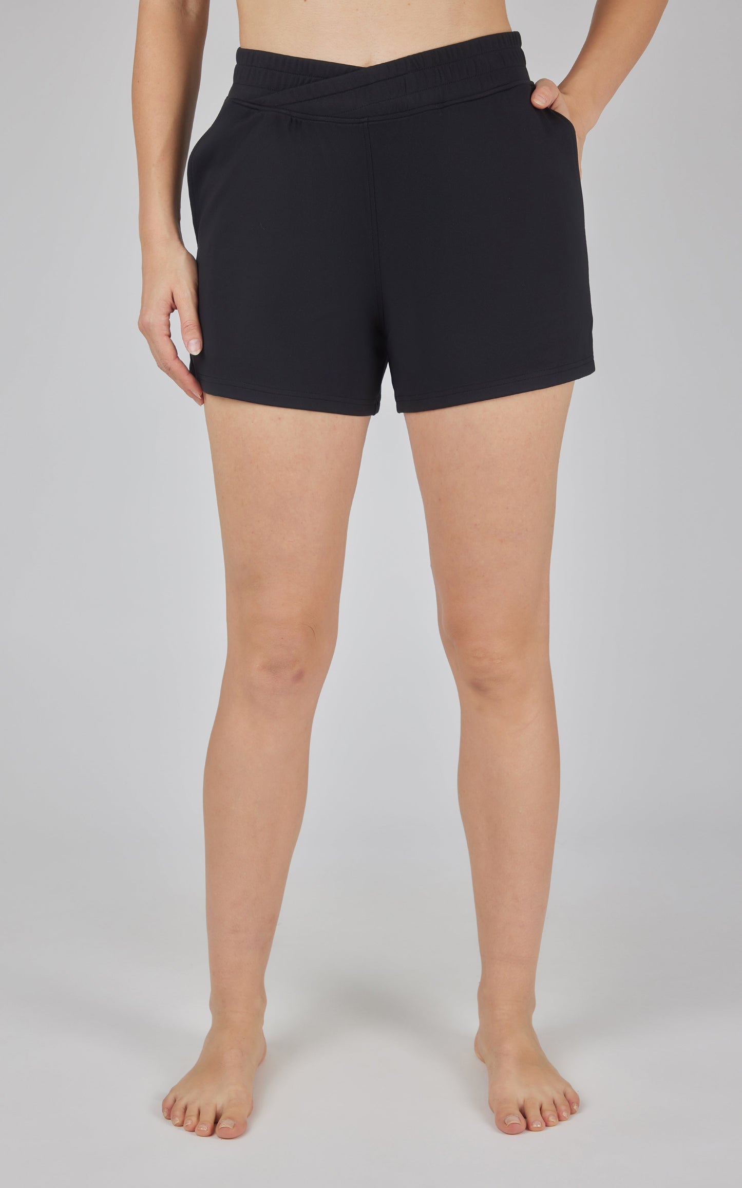 90 Degree by Reflex Lux Crossover Waistband 4" Side Pocket Short