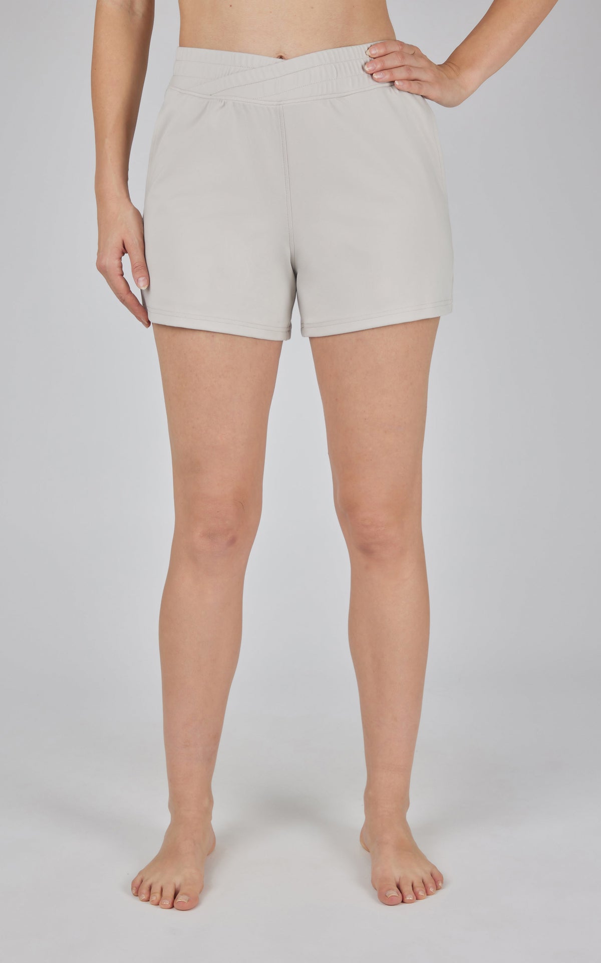 90 Degree by Reflex Lux Crossover Waistband 4" Side Pocket Short
