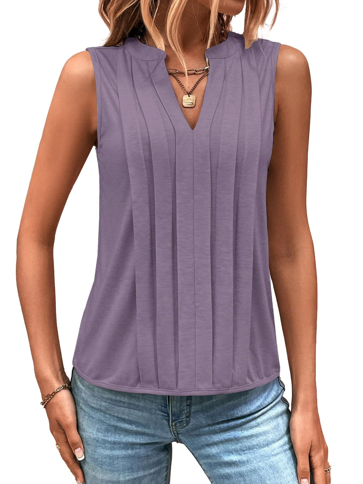 ✨2025 New Women's Sleeveless Notched V Neck Tank Tops
