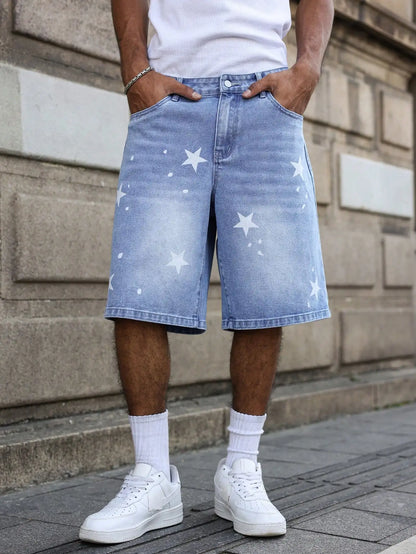 Men's blue denim shorts for spring and summer, with stars printed on the legs, are stylish and simple to match.