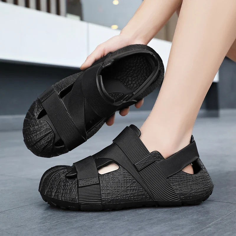 Summer Men's Outdoor Hollow Sandals Flat Bottom Non Slip Women's Garden Beach Breathable Soft Bottom Sneakers Large Sandals