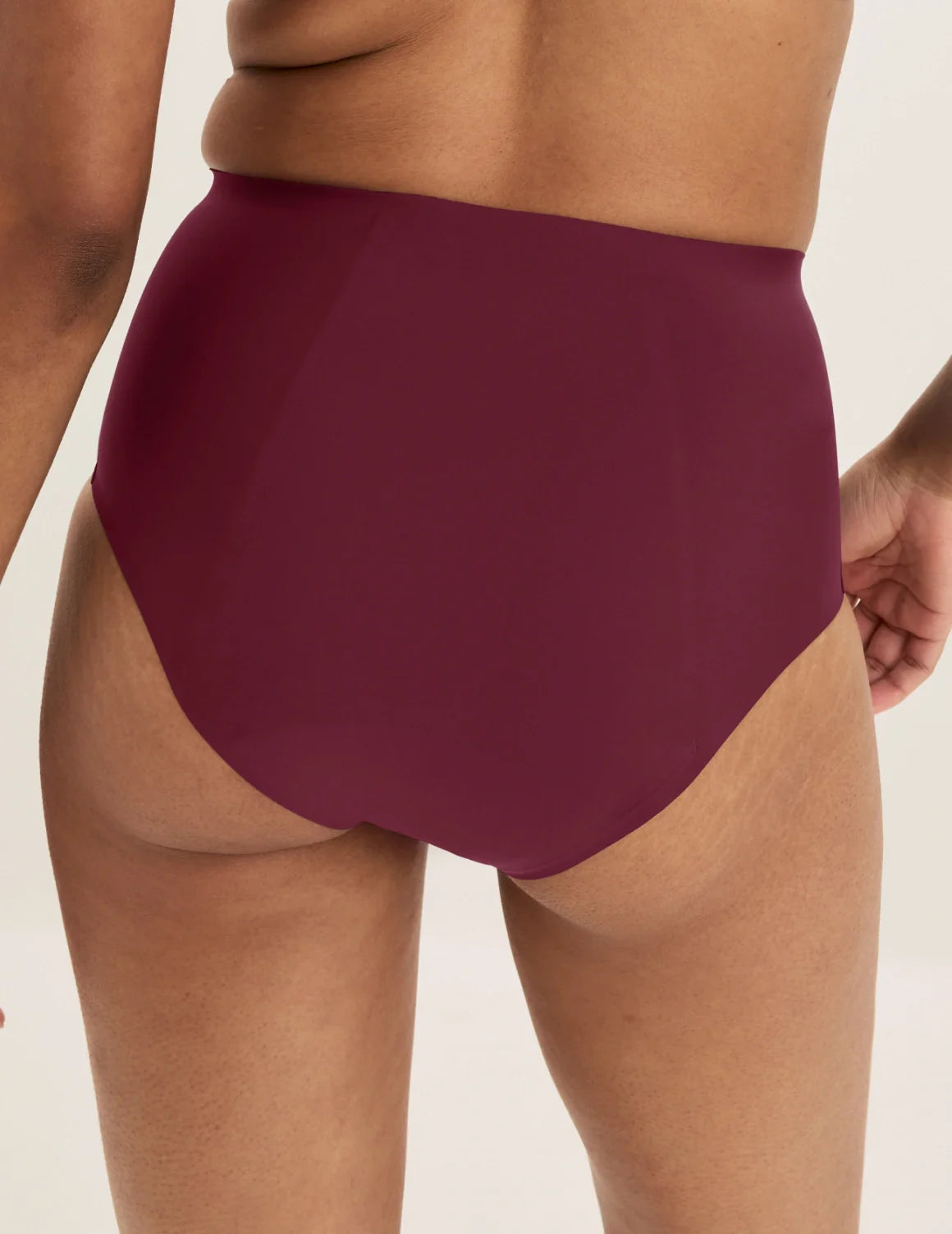 SuperPlus Leakproof® No-Show High Rise