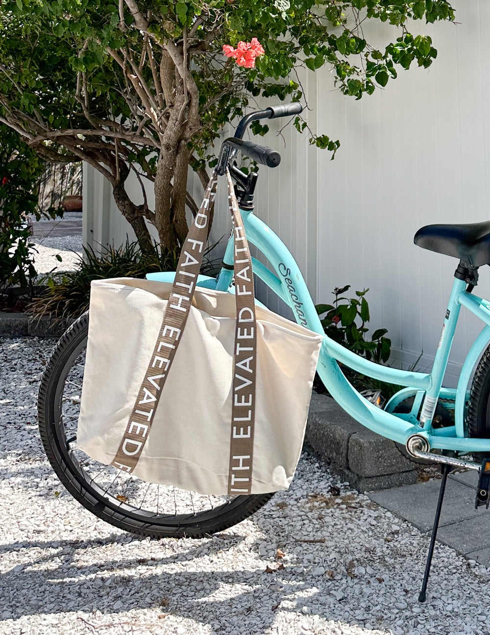 Elevated Faith The Large Everyday Tote