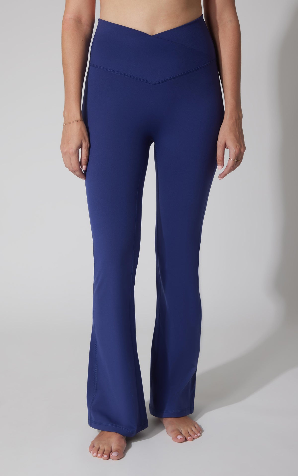 90 Degree by Reflex Lux Sophia 29.5" Crossover Flare Pant