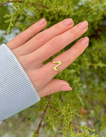 Elevated Faith Wavy Heart Ring