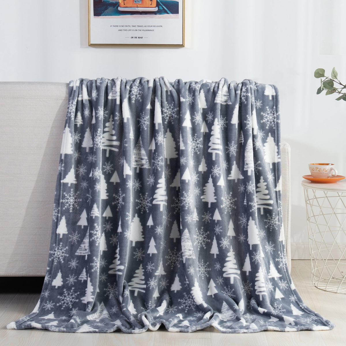 Elegant Comfort 50" x 60" Holiday Velvet Plush Blanket Throw - 50 x 60 inches