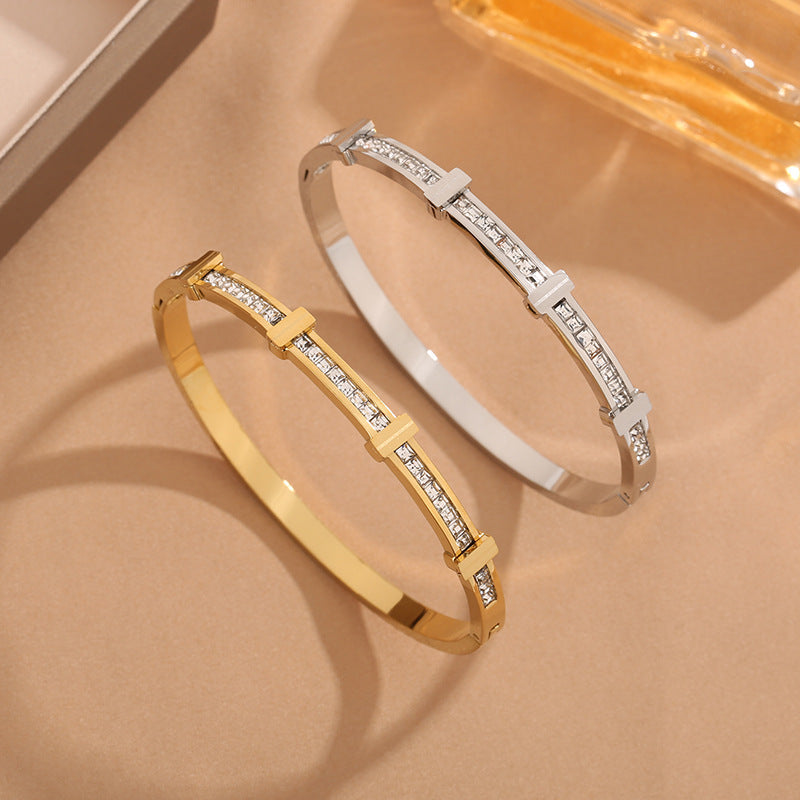 Rhinestone Double-Layer Zircon Bracelet | High-Sense Geometric Open Bangle | Trendy Minimalist Sparkling Clavicle Jewelry | Luxury-Label Adjustable Zircon Bracelet | 2026 High-Fashion Radiant Women’s Accessories