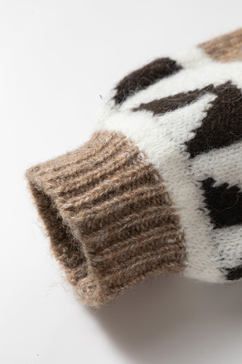 Threaded Pear Adelynn Geometric Pattern Front Sweater