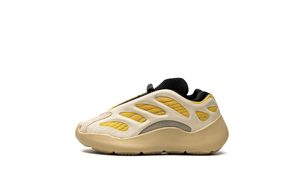 adidas Infants Yeezy 700 V3 Sneakers