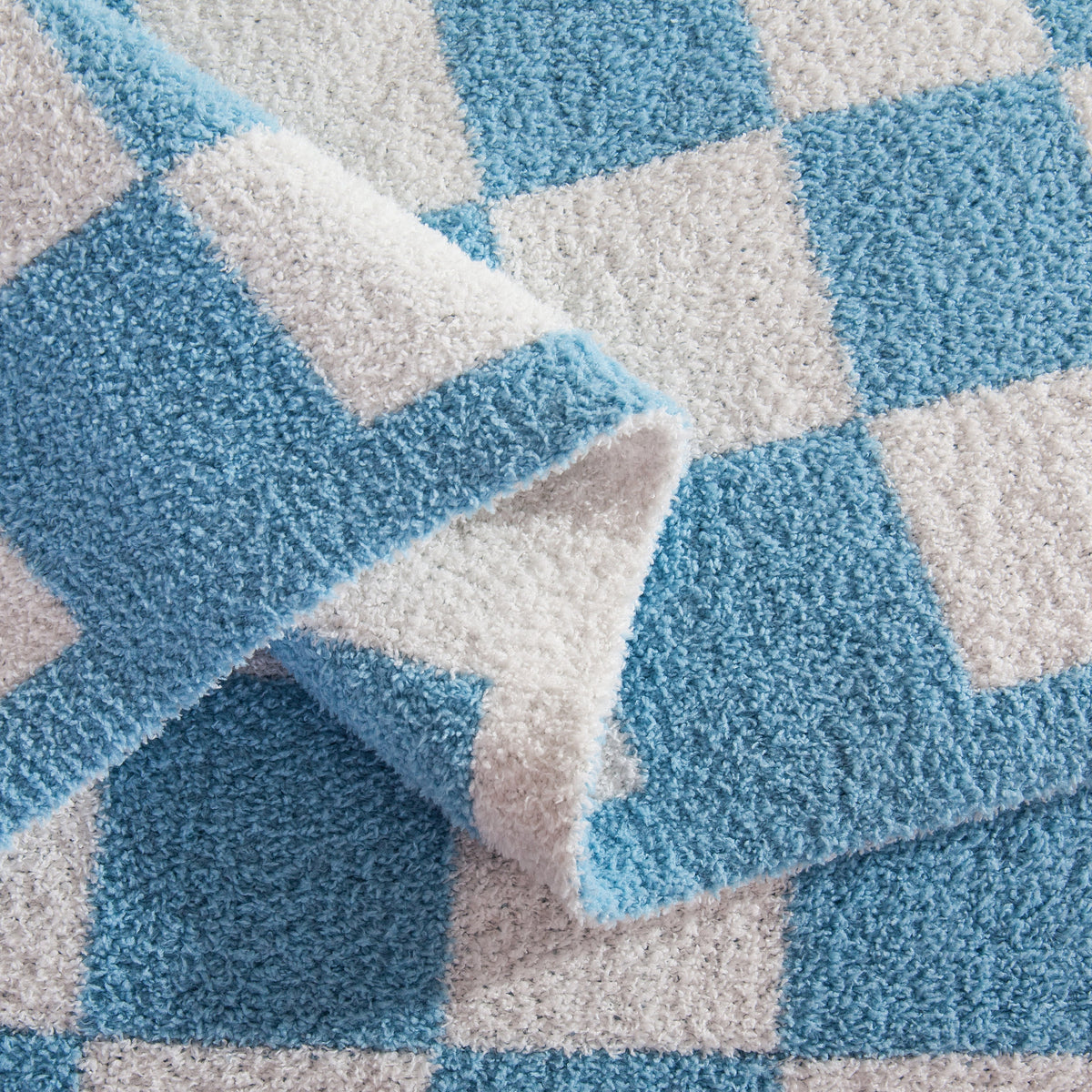 Elegant Comfort 50" x 70"  Ultra Soft Checkered Knitted Throw Blanket