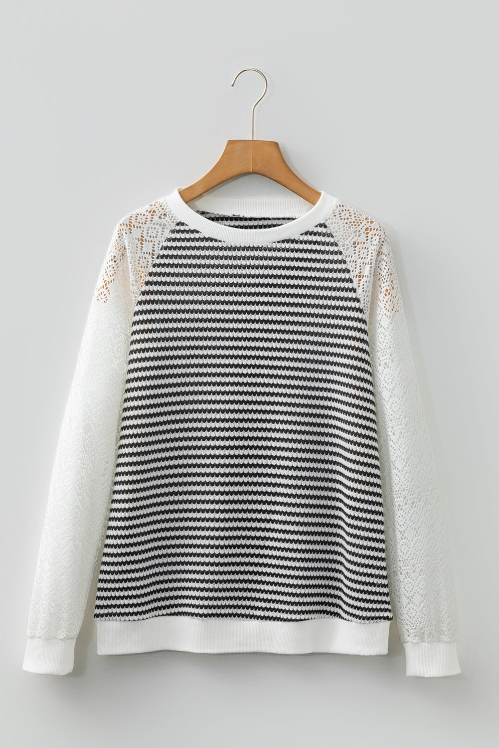 Threaded Pear Taylor Hollowed Lace Patchwork Long Sleeve Top