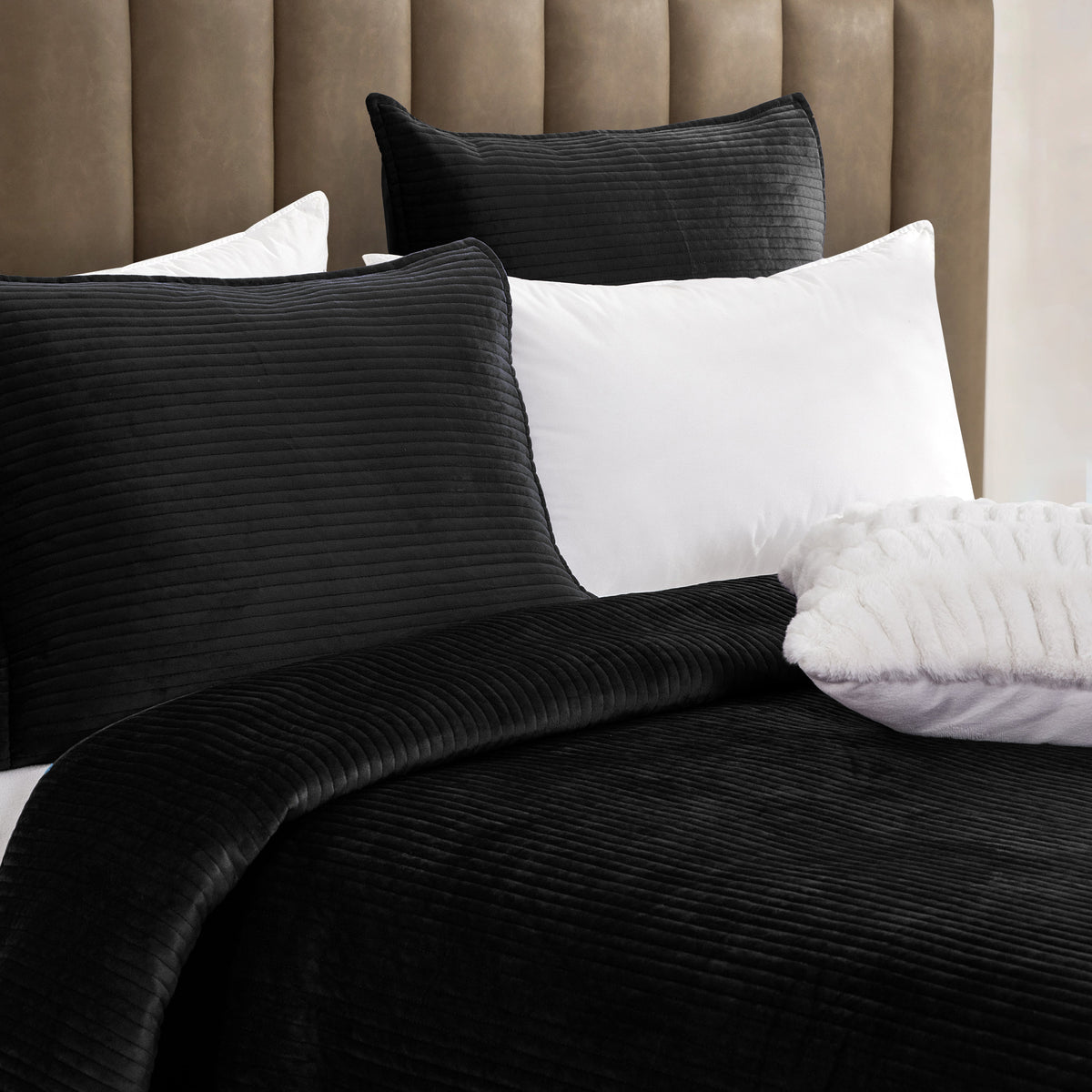 Elegant Comfort 3-Piece Velvet Corduroy Stripe Quilted Bedspread Coverlet Set