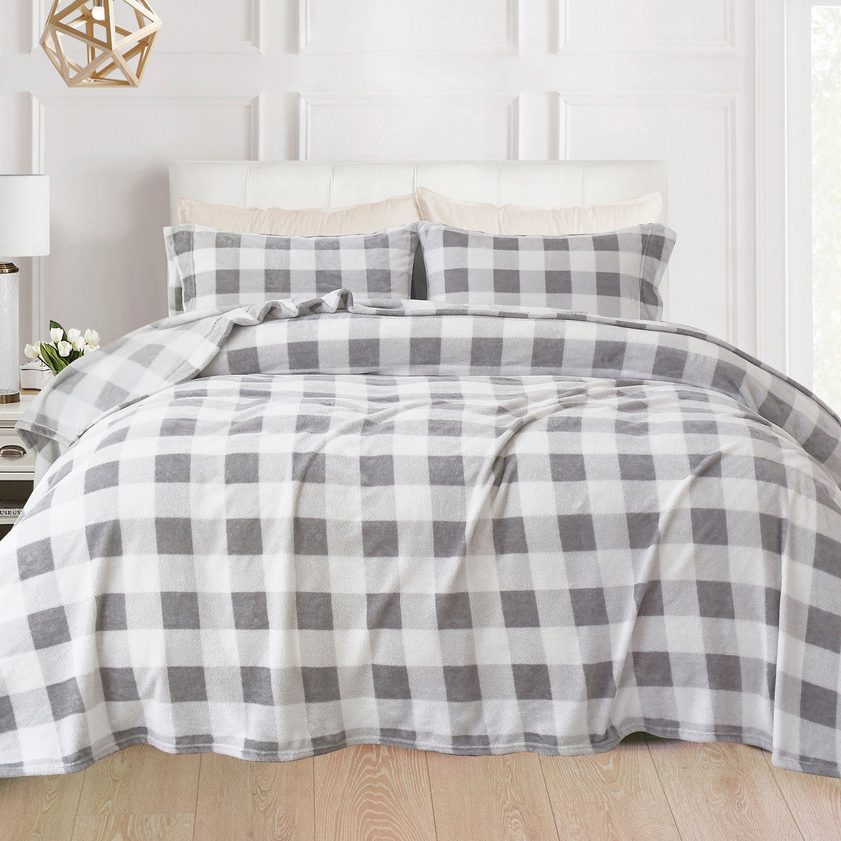 Elegant Comfort 4-Piece Velvet Plush Flannel Sheet Set