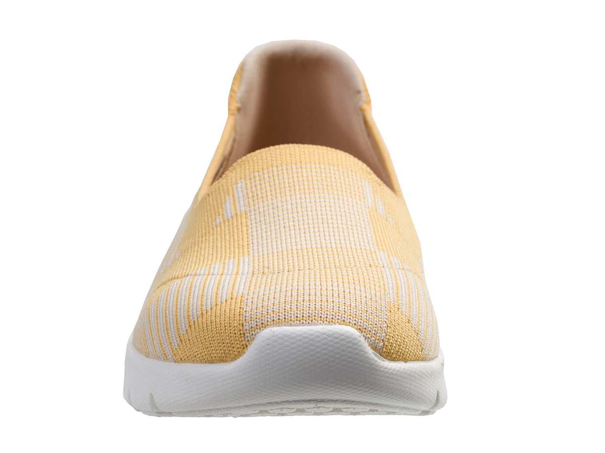 Comfort Stretch Ease Sneakers - Medium