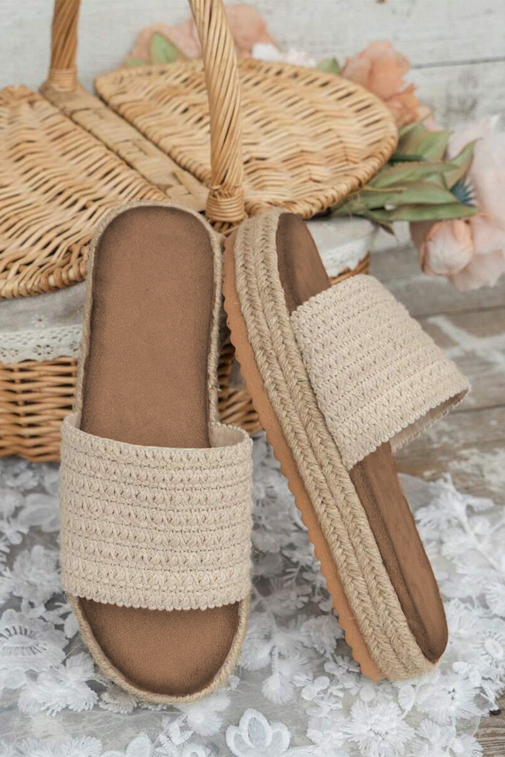 Threaded Pear White Boho Woven Non-slip Sandals