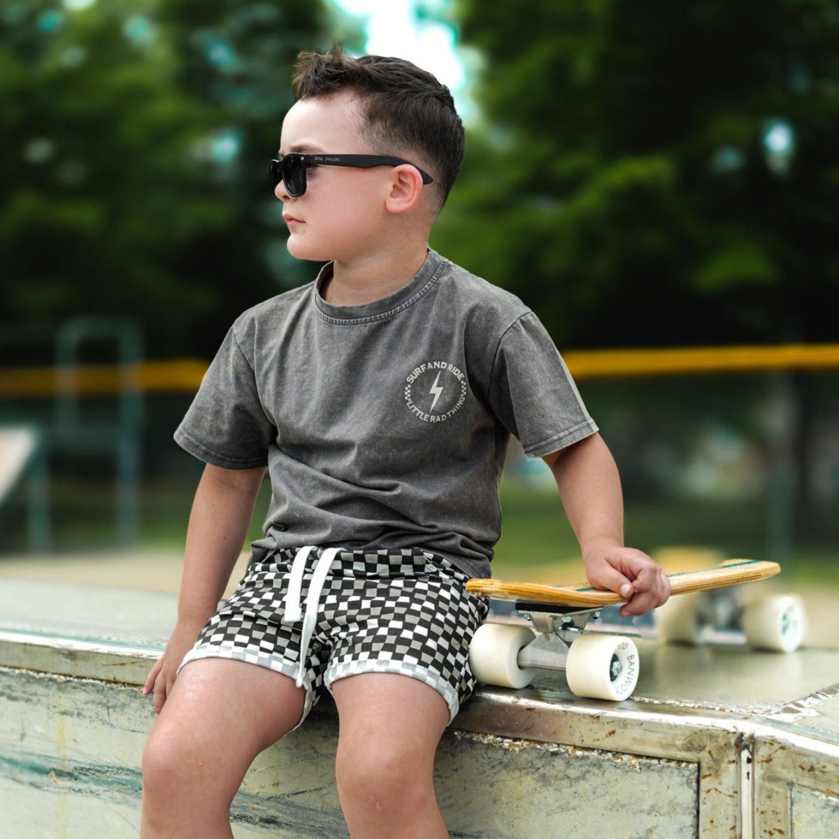 Check 'ya Later Shorts - Black/grey