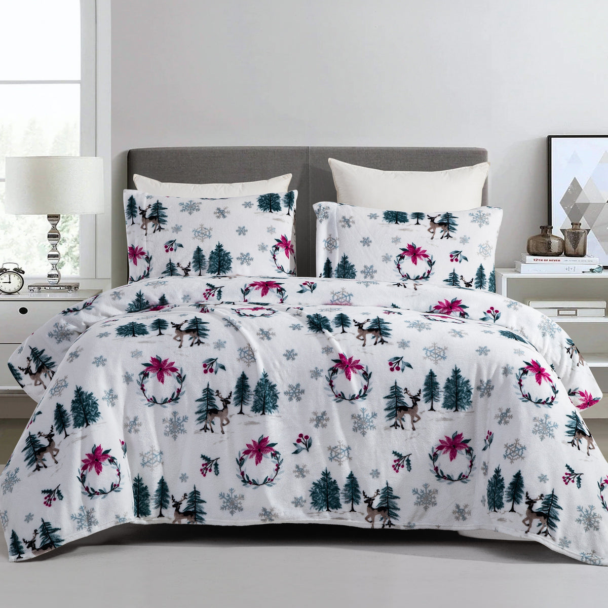 Elegant Comfort 4-Piece Holiday Christmas Velvet Plush Flannel Sheet Set