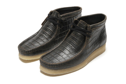 Clarks Women's Wallabee Boot Blkcroc Distress Booties