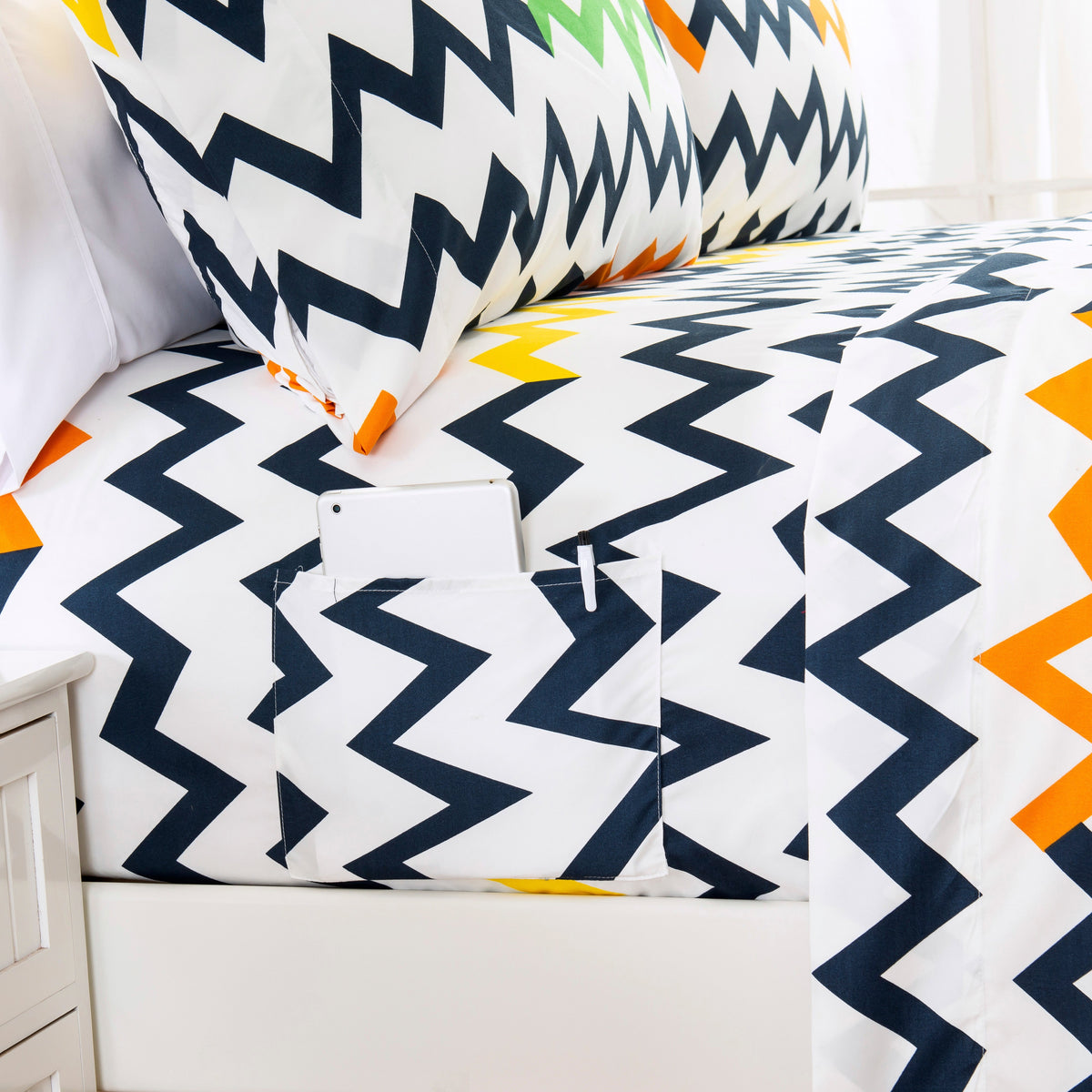 Elegant Comfort 6-Piece Chevron Pattern - Soft as a Hotel Premium Quality Sheet Set