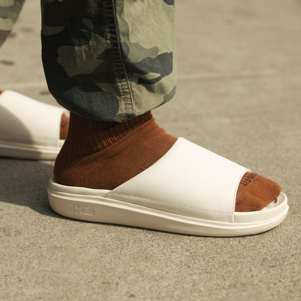 Bald Eagle Sunglasses Motive Slide Sandals