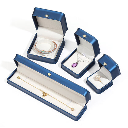 Crown Rounded Jewelry Ring & Pendant Box | High-Sense Luxury Bracelet Packing Case | Trendy Minimalist Jewelry Presentation Box | Luxury-Label Statuesque Gift Packaging | 2026 High-Fashion Radiant Storage Essential