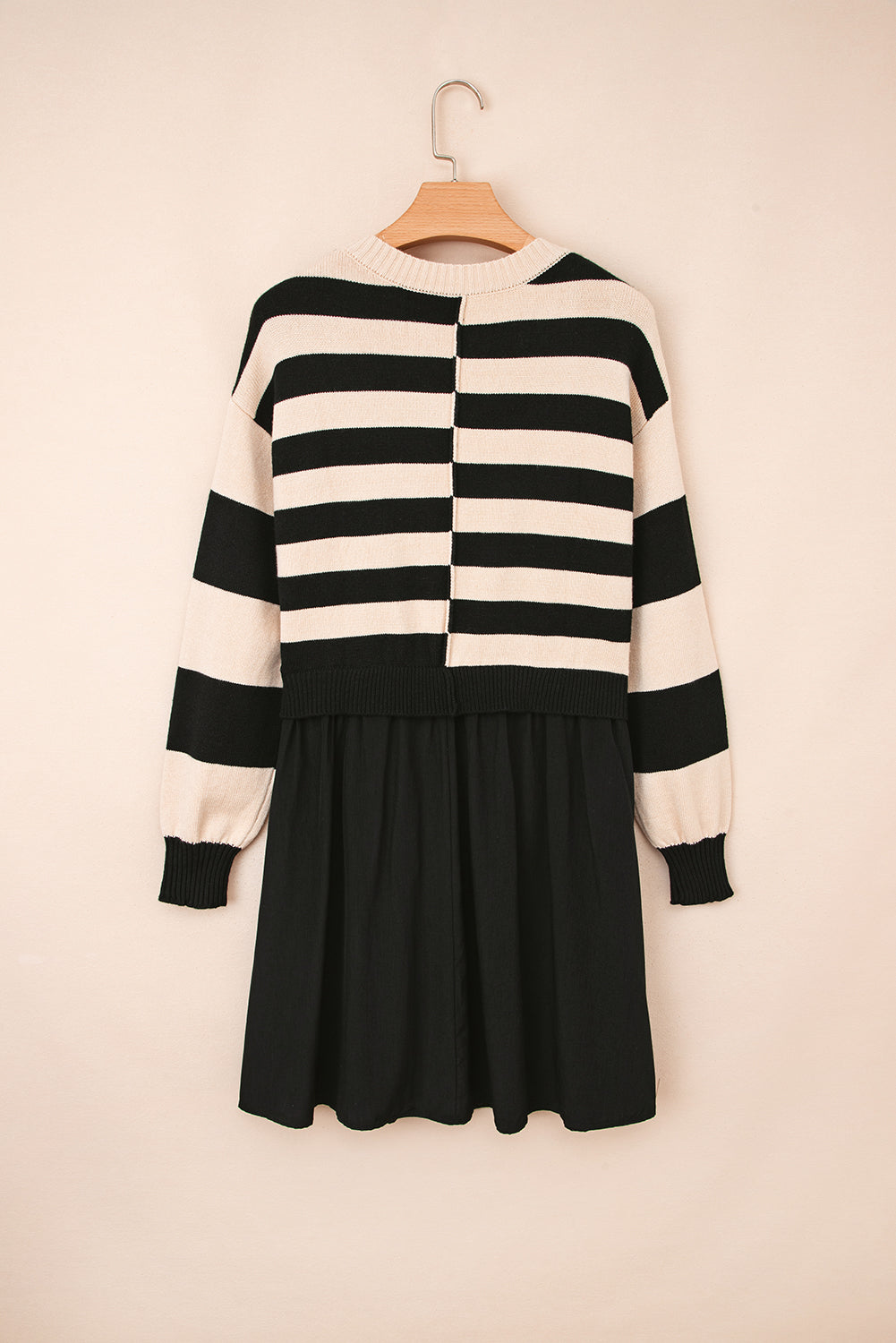Threaded Pear Sofia Waist Splicing Hem Sweater