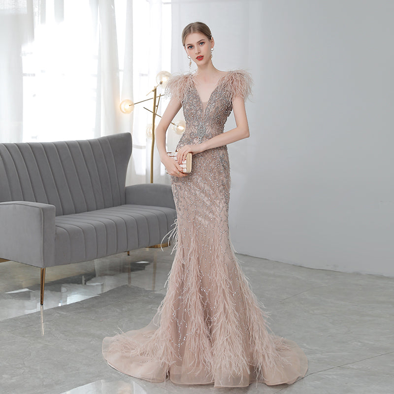 Women’s High-End Luxury Fishtail Evening Dress | High-Sense Mermaid Silhouette Gala Gown | Trendy Minimalist Formal Fishtail Dress | Luxury-Label Statuesque Radiant Ceremony Wear | 2026 High-Fashion Emerald-Luxe Essential