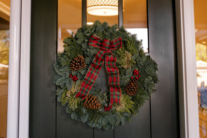 Fisher Farms Mixed Noble Fir Wreath 12"