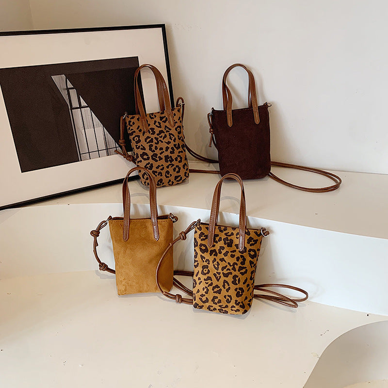Women’s Retro Leopard Print Crossbody Bag | Luxury Suede Phone Shoulder Bag | Trendy Anime-Style Mini Versatile Satchel | Autumn & Winter Small Animal Print Purse | 2026 Streetwear Aesthetic Crossbody Bag