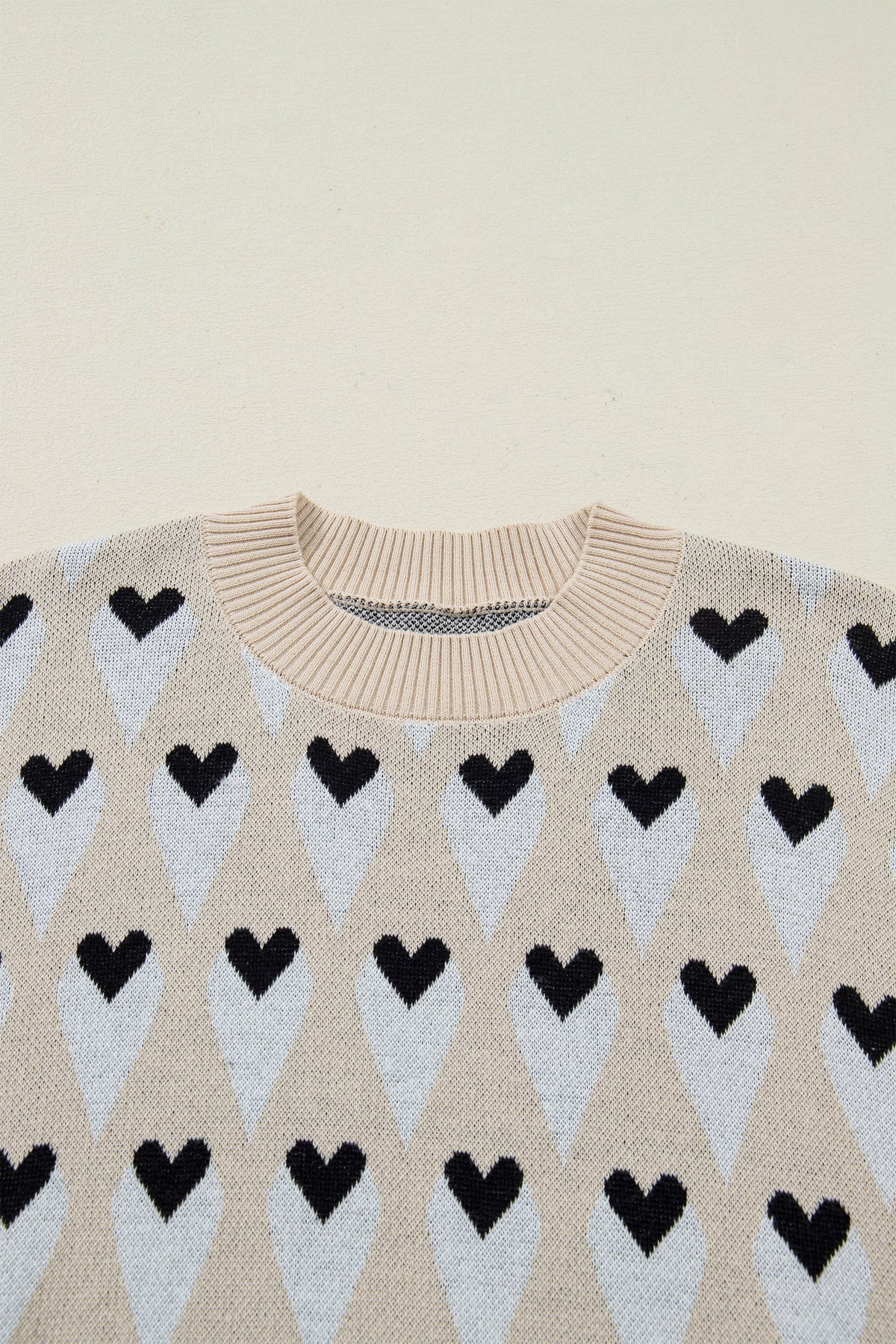 Brynlee Geometric Heart Print Ribbed Trim Loose Sweater