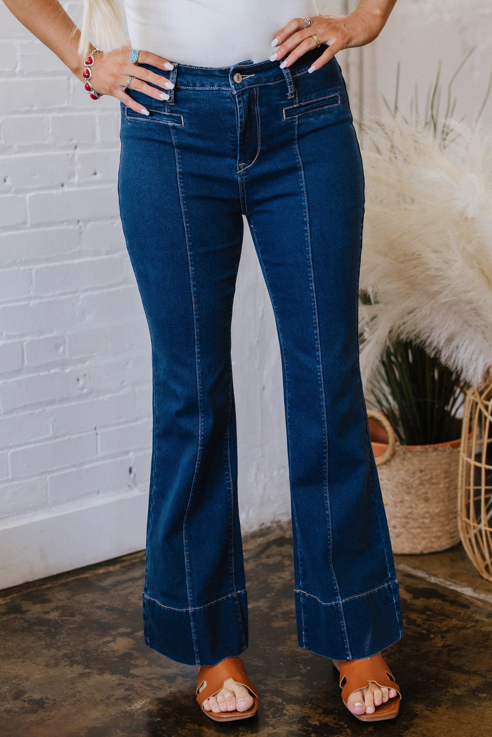 Threaded Pear Ayleen Center Seam Deep Wash Straight Jeans