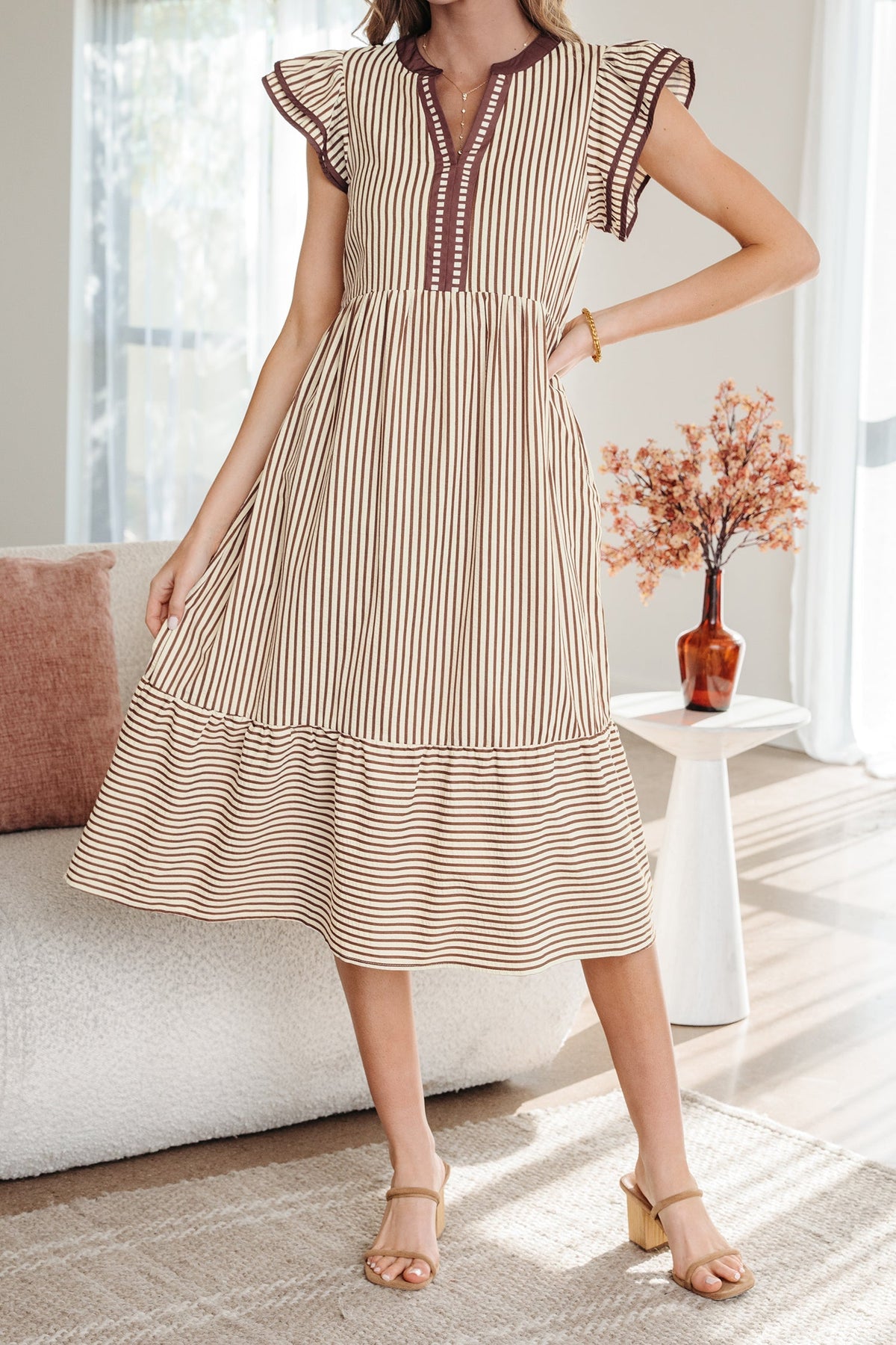 Threaded Pear Makenzie Contrast Trim Midi Dress