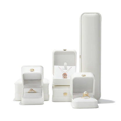 Crown Rounded Jewelry Ring & Pendant Box | High-Sense Luxury Bracelet Packing Case | Trendy Minimalist Jewelry Presentation Box | Luxury-Label Statuesque Gift Packaging | 2026 High-Fashion Radiant Storage Essential