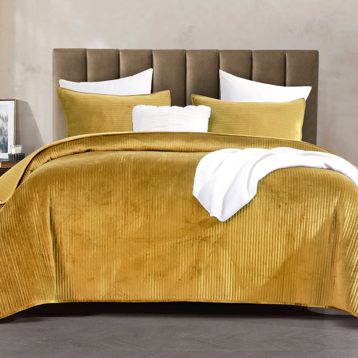 Elegant Comfort 3-Piece Velvet Corduroy Stripe Quilted Bedspread Coverlet Set