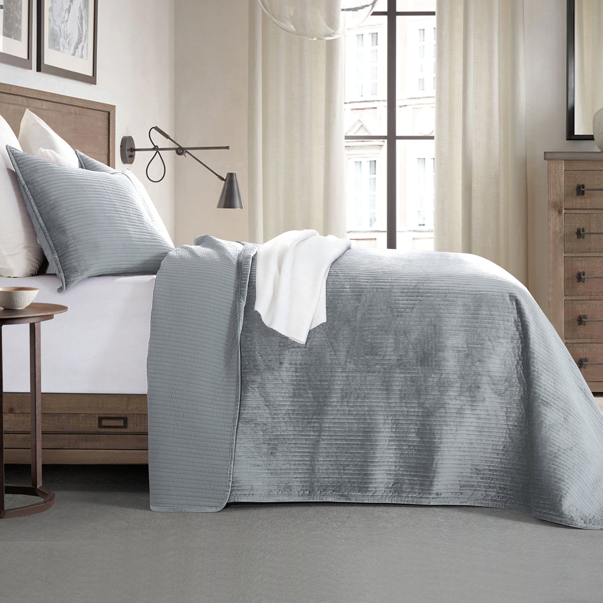 Elegant Comfort 3-Piece Velvet Corduroy Stripe Quilted Bedspread Coverlet Set