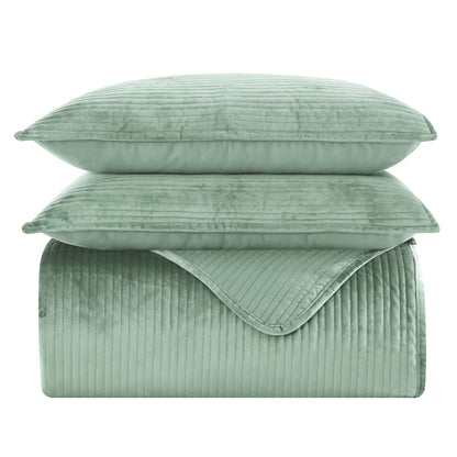 Elegant Comfort 3-Piece Velvet Corduroy Stripe Quilted Bedspread Coverlet Set