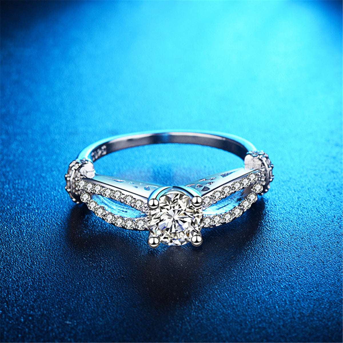 Crystal & Silvertone Filigree Ring