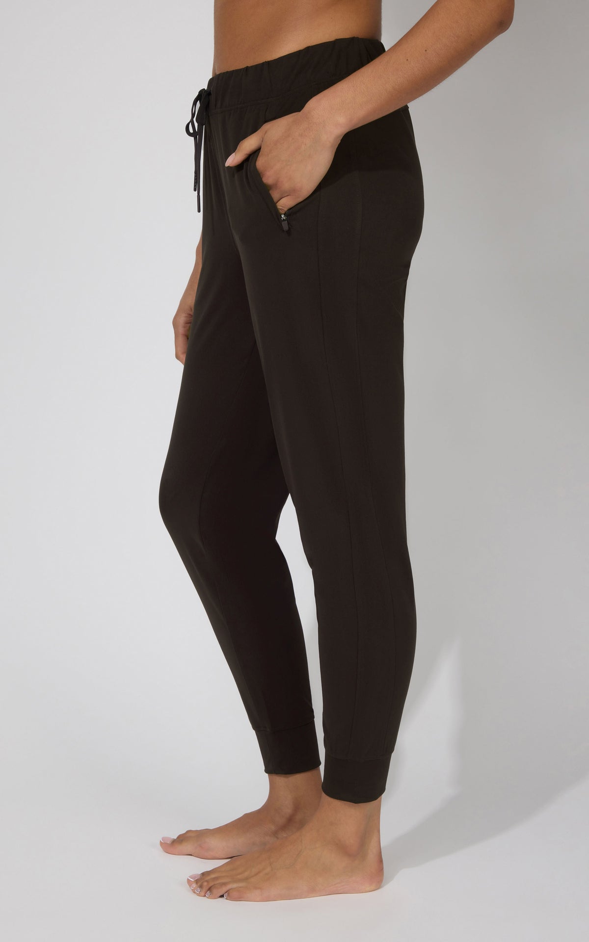 90 Degree by Reflex Lux Avenue Side Pocket Jogger