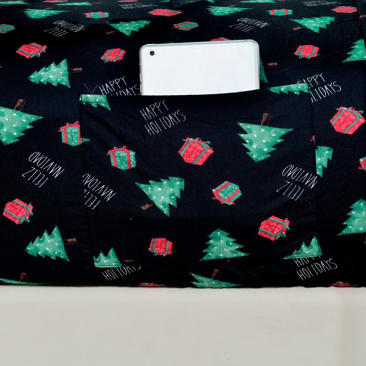 Elegant Comfort 6-Piece Christmas & Holiday Sheet Set - Soft as a Hotel Premium Quality