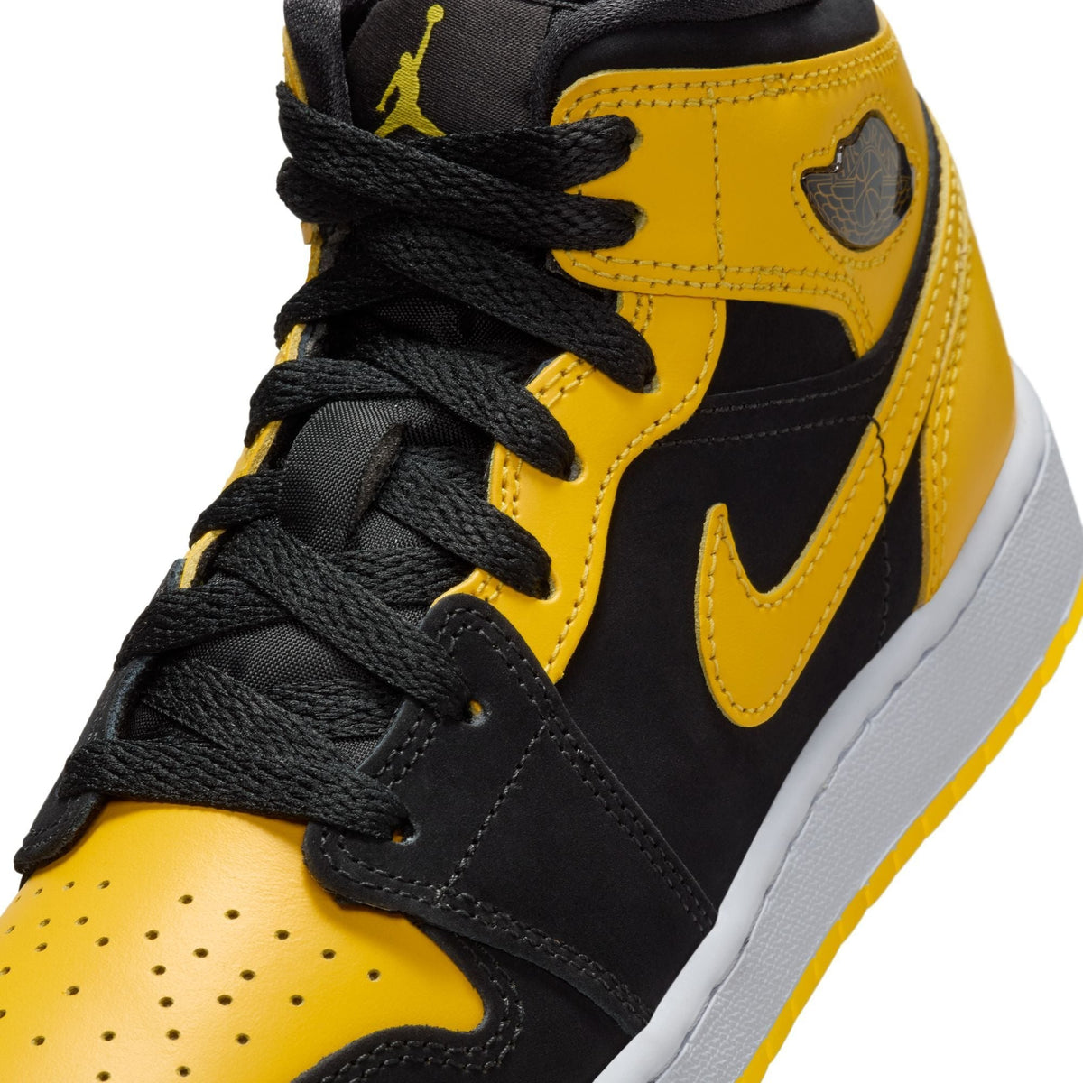 Air Jordan Grade School Retro 1 Mid Se Sneakers