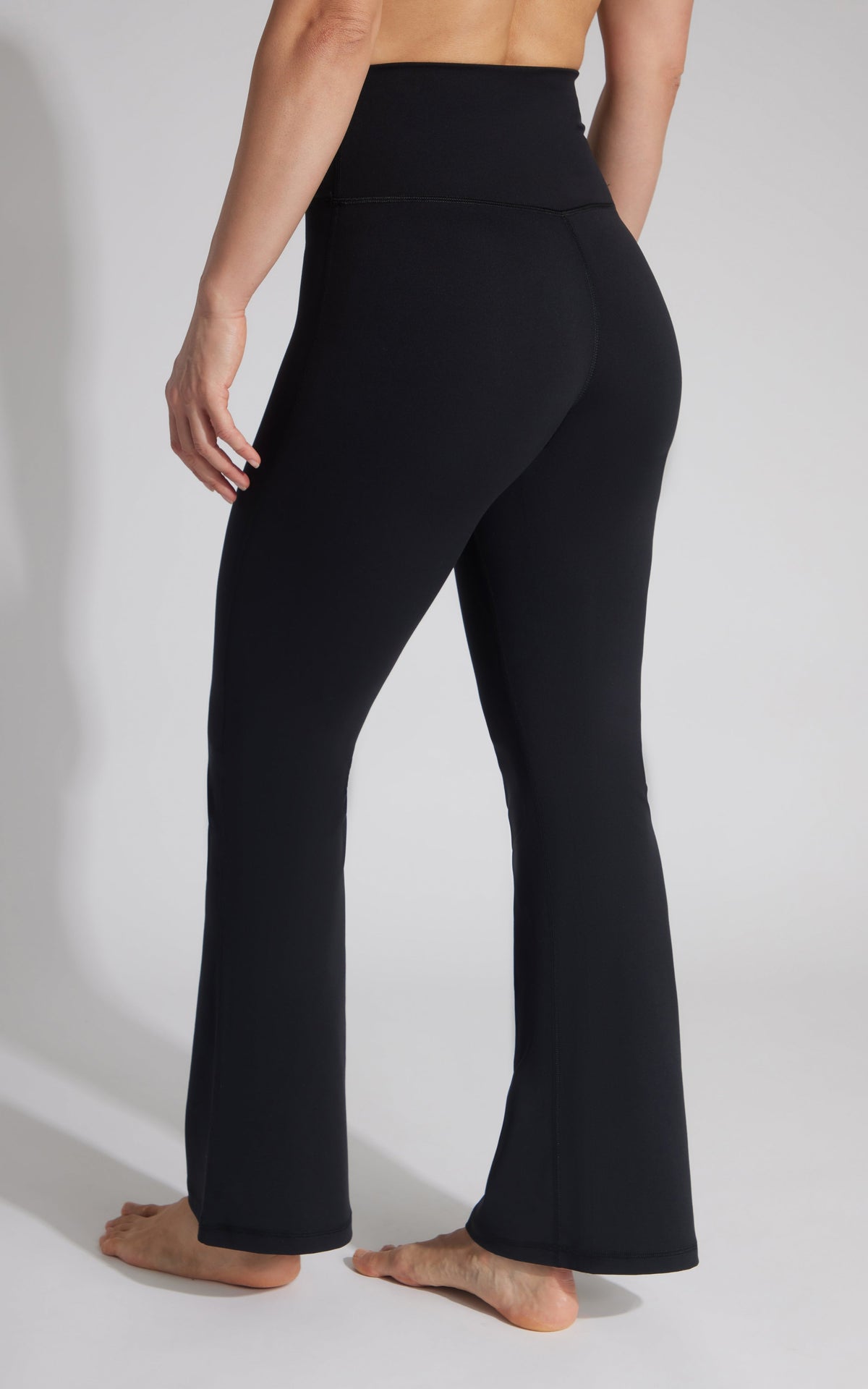 90 Degree by Reflex Lux Sophia 29.5" Crossover Flare Pant