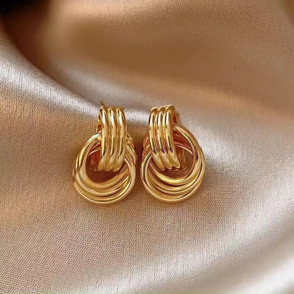 Bold Interlocking Chain Drop Earrings