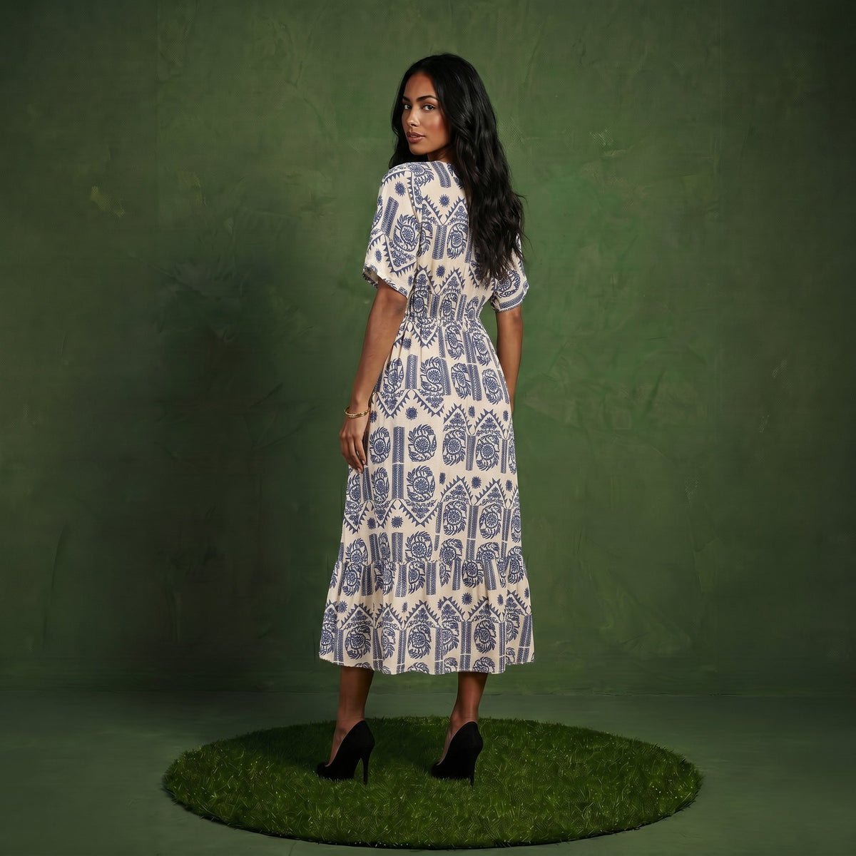 Anna-Kaci Short Sleeve Printed Midi Dress with V Neckline Drawstring Waist and Tiered Flowy Silhouette Design
